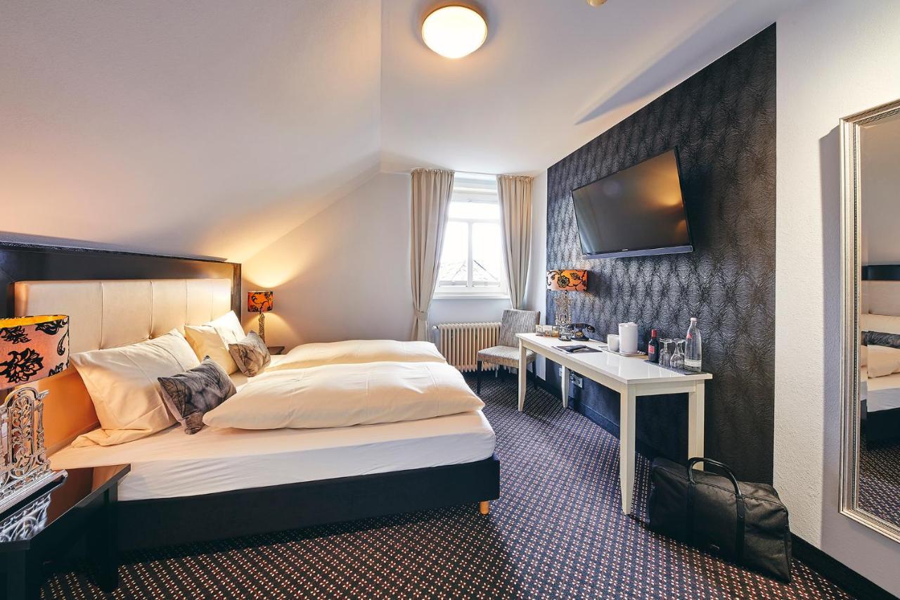 Hotel Alte Schule Бад-Берлебург Экстерьер фото