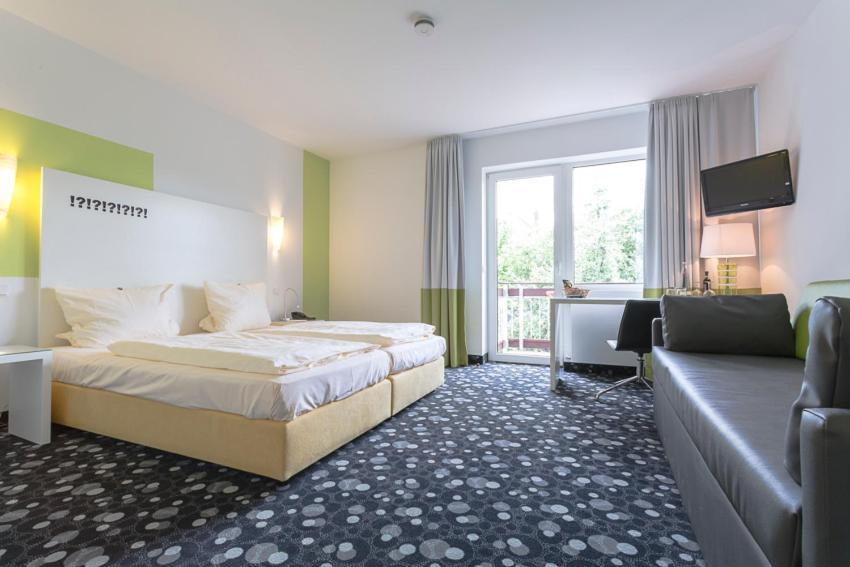 Hotel Alte Schule Бад-Берлебург Экстерьер фото